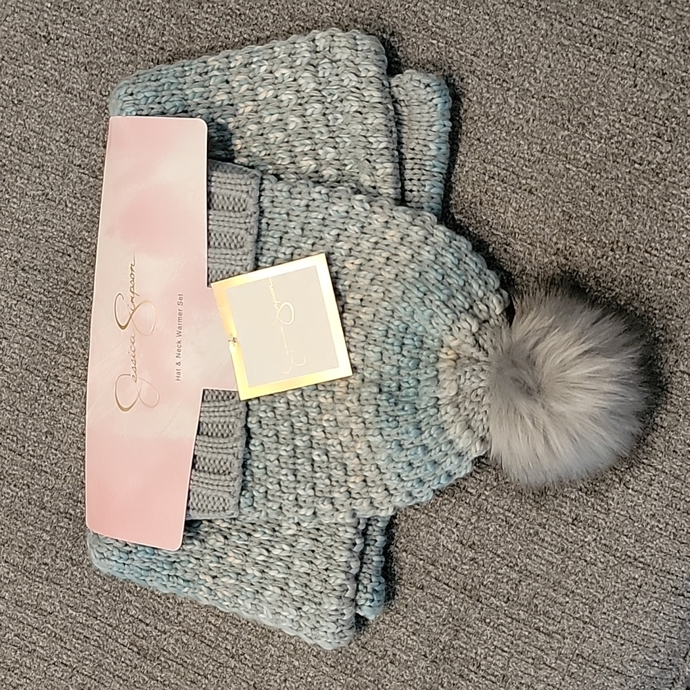 New Hat and Neck Warmer Set